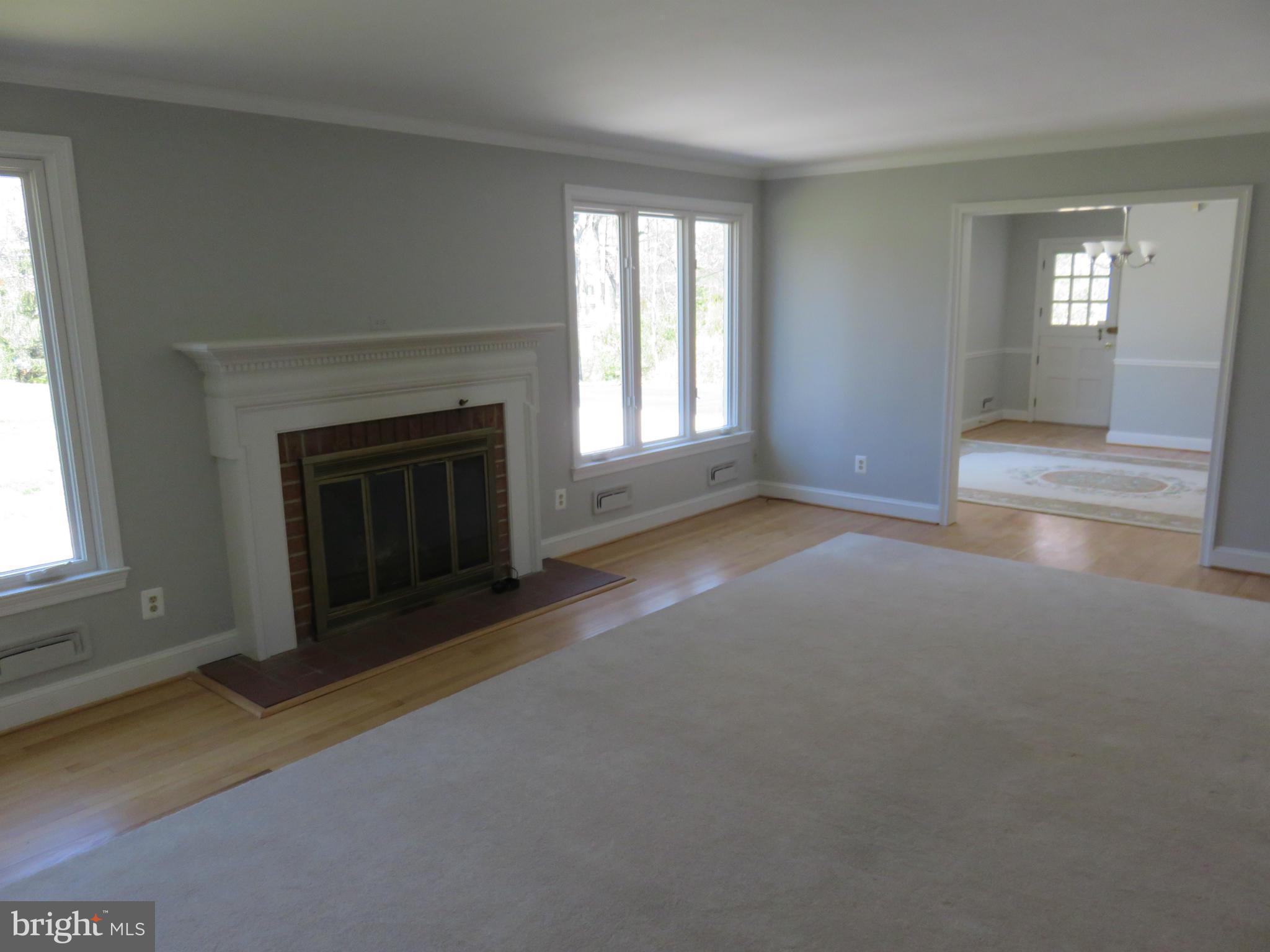 1902 Pot Spring Road Lutherville-Timonium, MD 21093 - Photo 2 of 30 SUN DRENCHED MAIN LEVEL