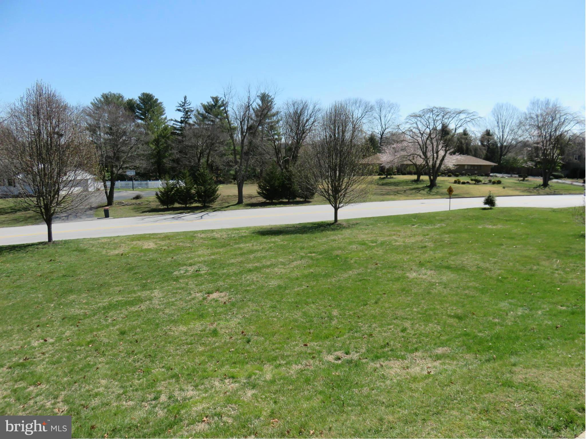 1902 Pot Spring Road Lutherville-Timonium, MD 21093 - Photo 4 of 30 BEAUTIFUL GROUNDS
