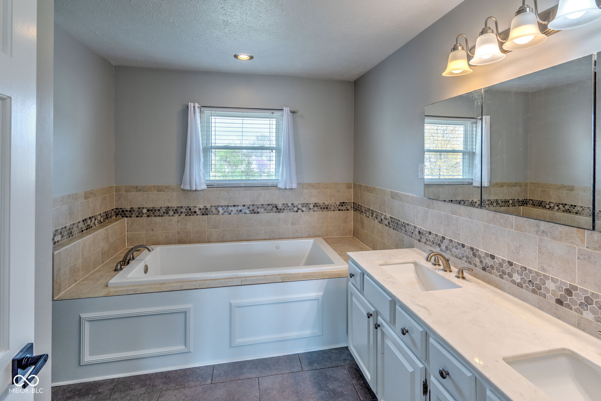 416 Concord Way Greenwood, IN 46142 - Photo 15 of 24