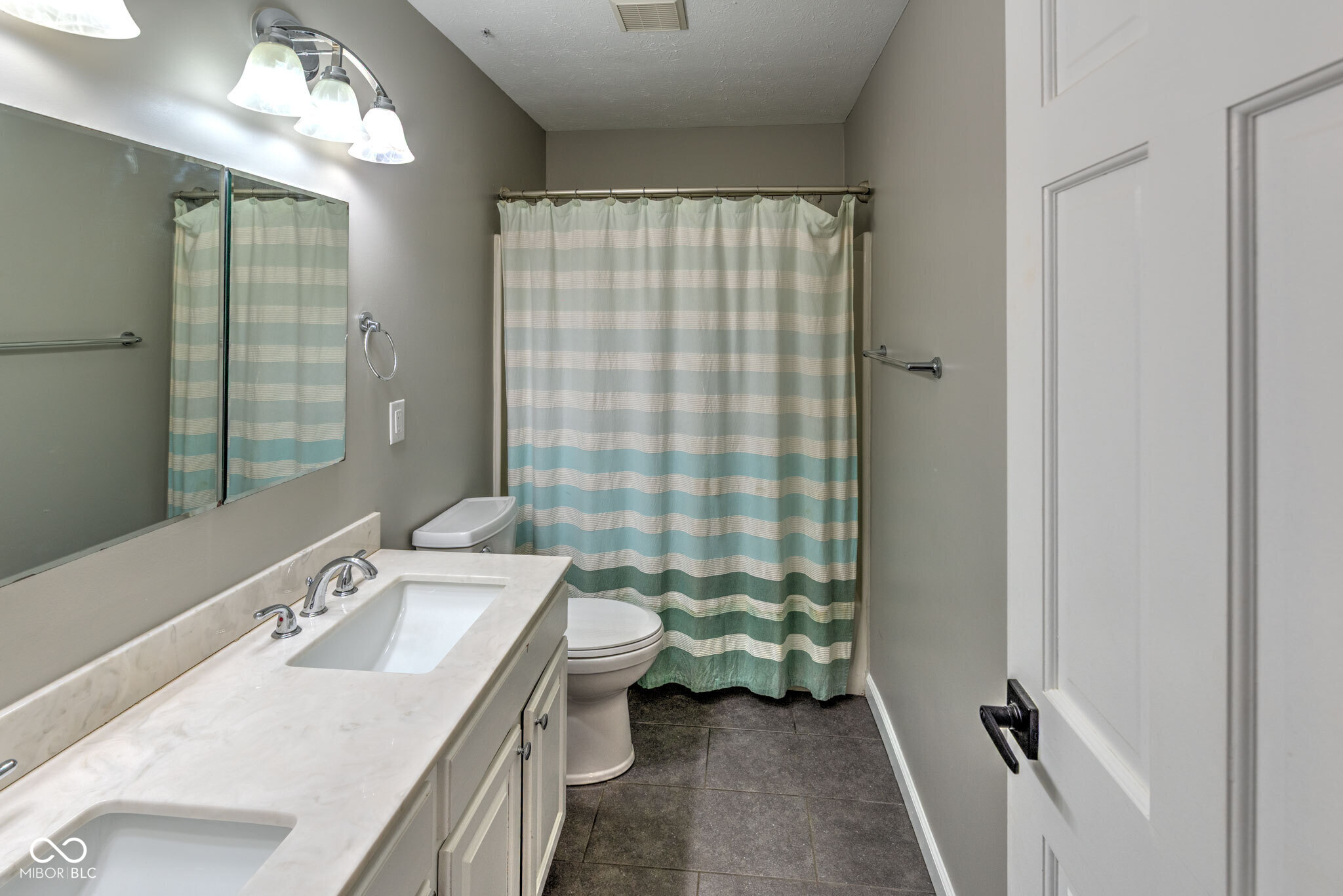 416 Concord Way Greenwood, IN 46142 - Photo 18 of 24