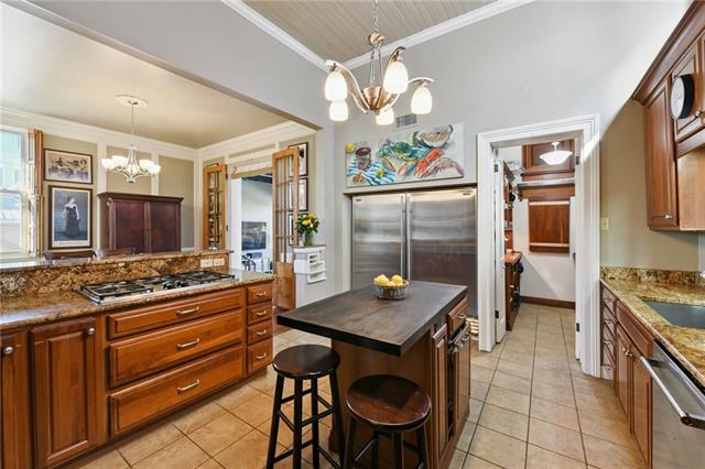 5933 Camp Street New Orleans, LA 70115 - Photo 9 of 32