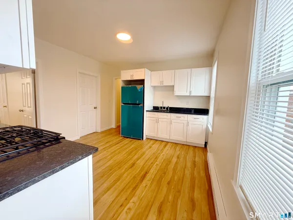 $1,995 | 70 Lindley Street, Bridgeport, CT 06604