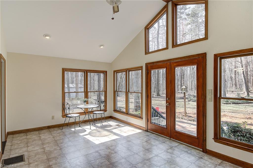 306 Holyoke Road Greensboro, NC 27406 - Photo 13 of 29 Gallery Image 13