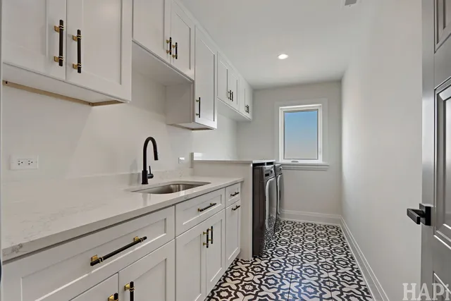 $759,000 | 24010 South Mary Street, Manhattan, IL 60442