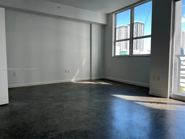 $2,200 | 133 Northeast 2nd Avenue, Unit 1205, Miami, FL 33132