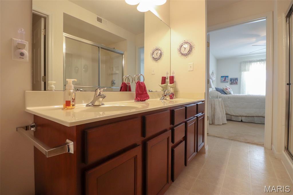 9723 Crayford Road, Unit 1D Affton, MO 63123 - Photo 12 of 19