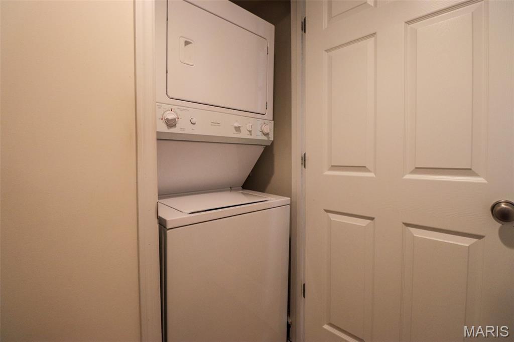 9723 Crayford Road, Unit 1D Affton, MO 63123 - Photo 18 of 19