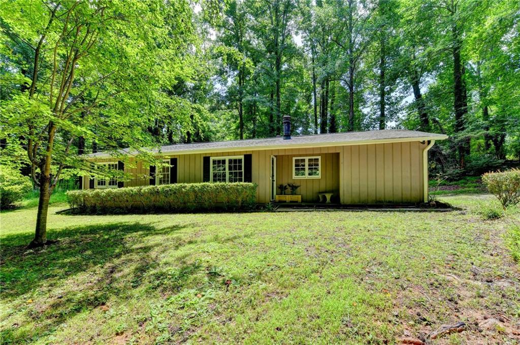 4690 Sewell Road Cumming, GA 30028 - Photo 2 of 38
