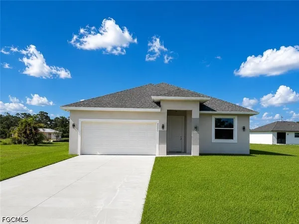 $319,900 | 8006 Buttercup Circle, LaBelle, FL 33935