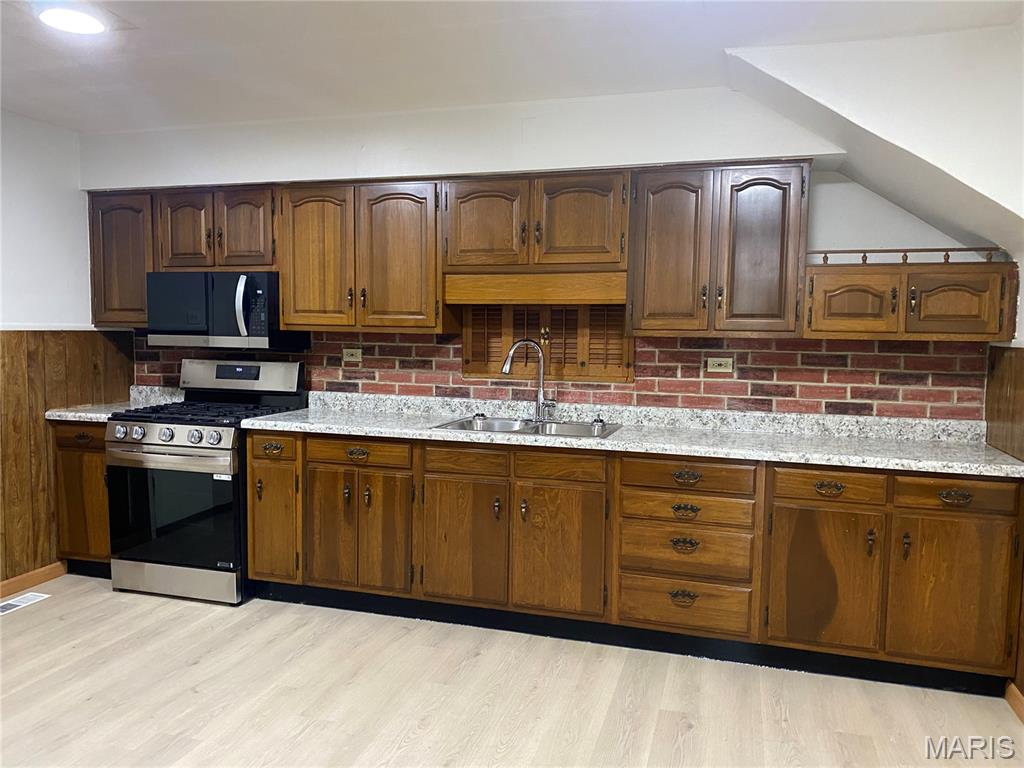 1907 Rhodes Street Madison, IL 62060 - Photo 20 of 26