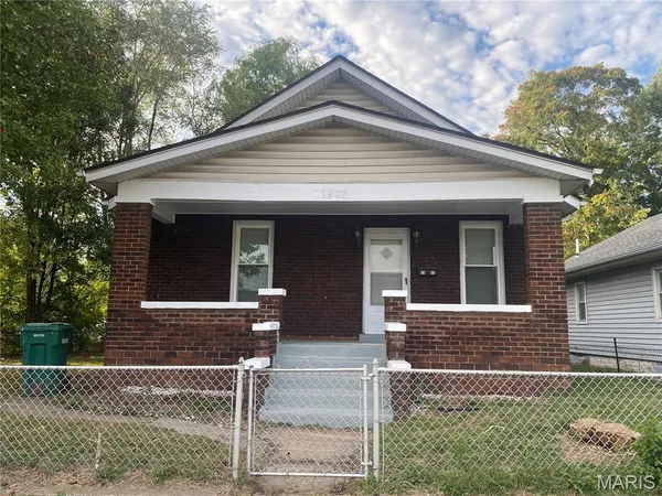 $94,900 | 1907 Rhodes Street, Madison, IL 62060