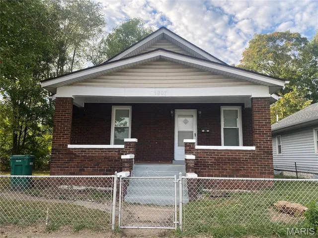 $109,900 | 1907 Rhodes Street, Madison, IL 62060