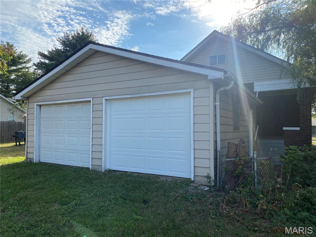 1907 Rhodes Street Madison, IL 62060 - Photo 6 of 26