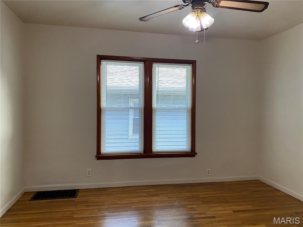 1907 Rhodes Street Madison, IL 62060 - Photo 8 of 26