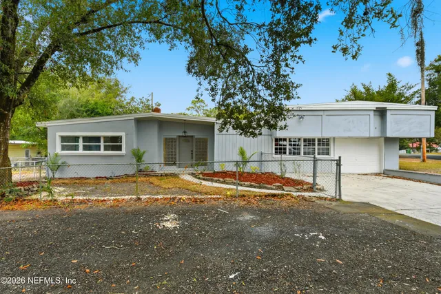 $275,000 | 202 Azalea Circle, Palatka, FL 32177