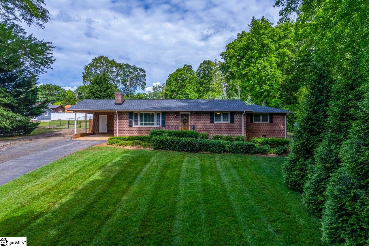 12 Nichols Drive Inman, SC 29349 - Photo 1 of 18 Gallery Image 1