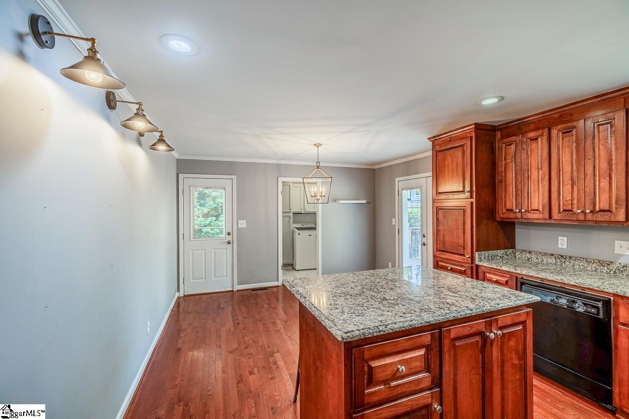 12 Nichols Drive Inman, SC 29349 - Photo 4 of 18 Gallery Image 4