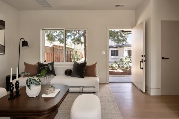 $8,488,000 | 944 Aura Way, Los Altos, CA 94024