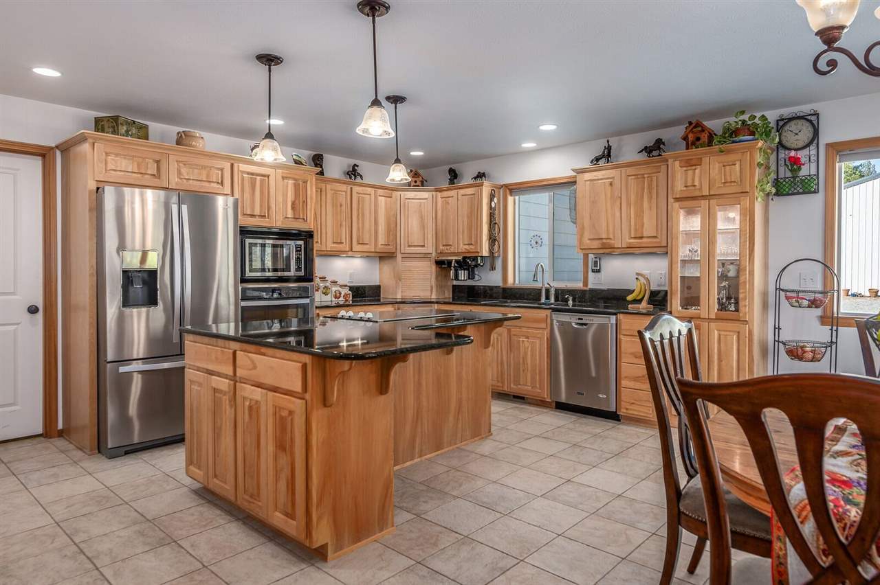 419 East Insert Road Deer Park, WA 99006 - Photo 4 of 20 Gallery Image 4