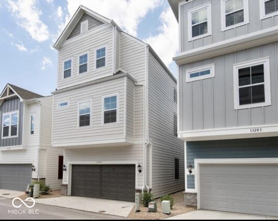13279 Susser Way Fishers, IN 46037 - Photo 4 of 27