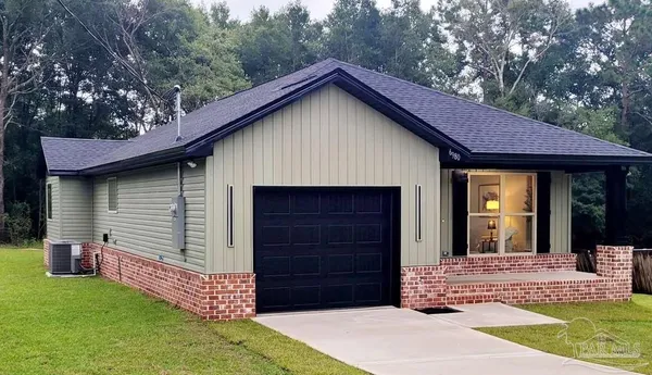a view of entryway with a front door