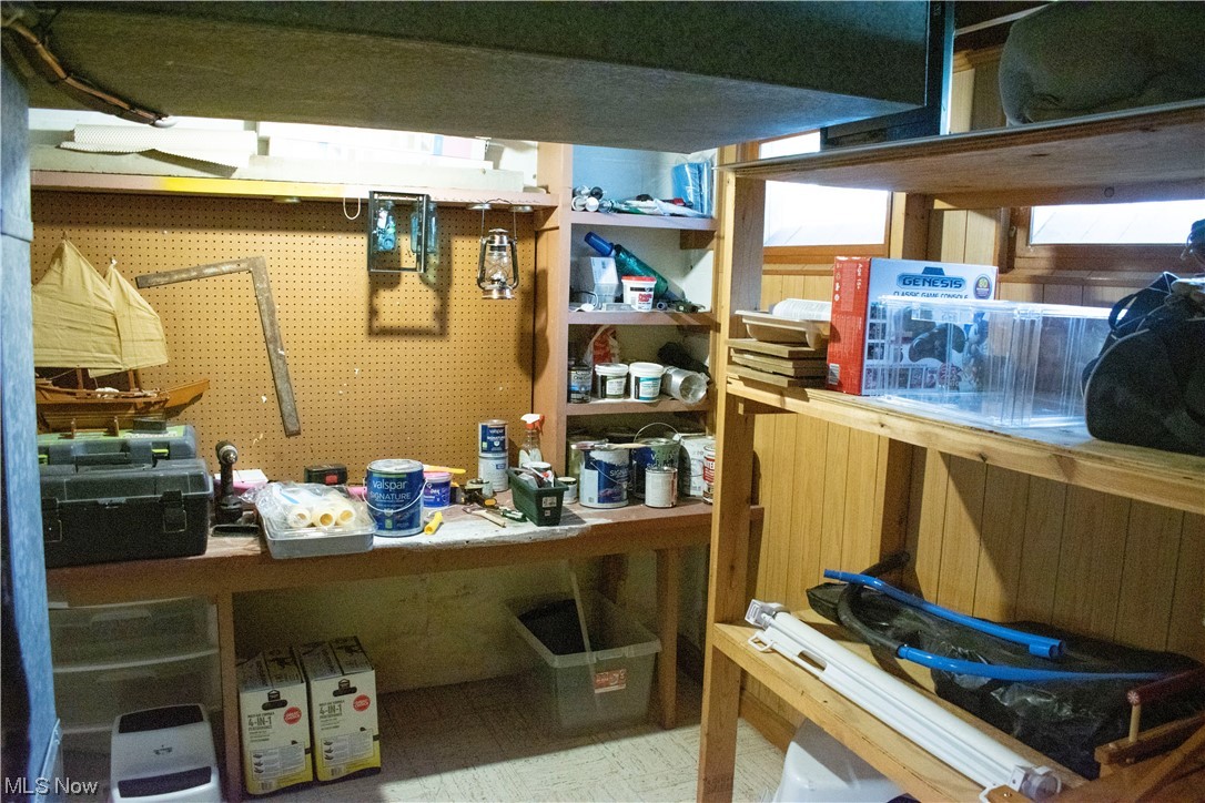 3015 Hearthstone Road Cleveland, OH 44134 - Photo 23 of 27