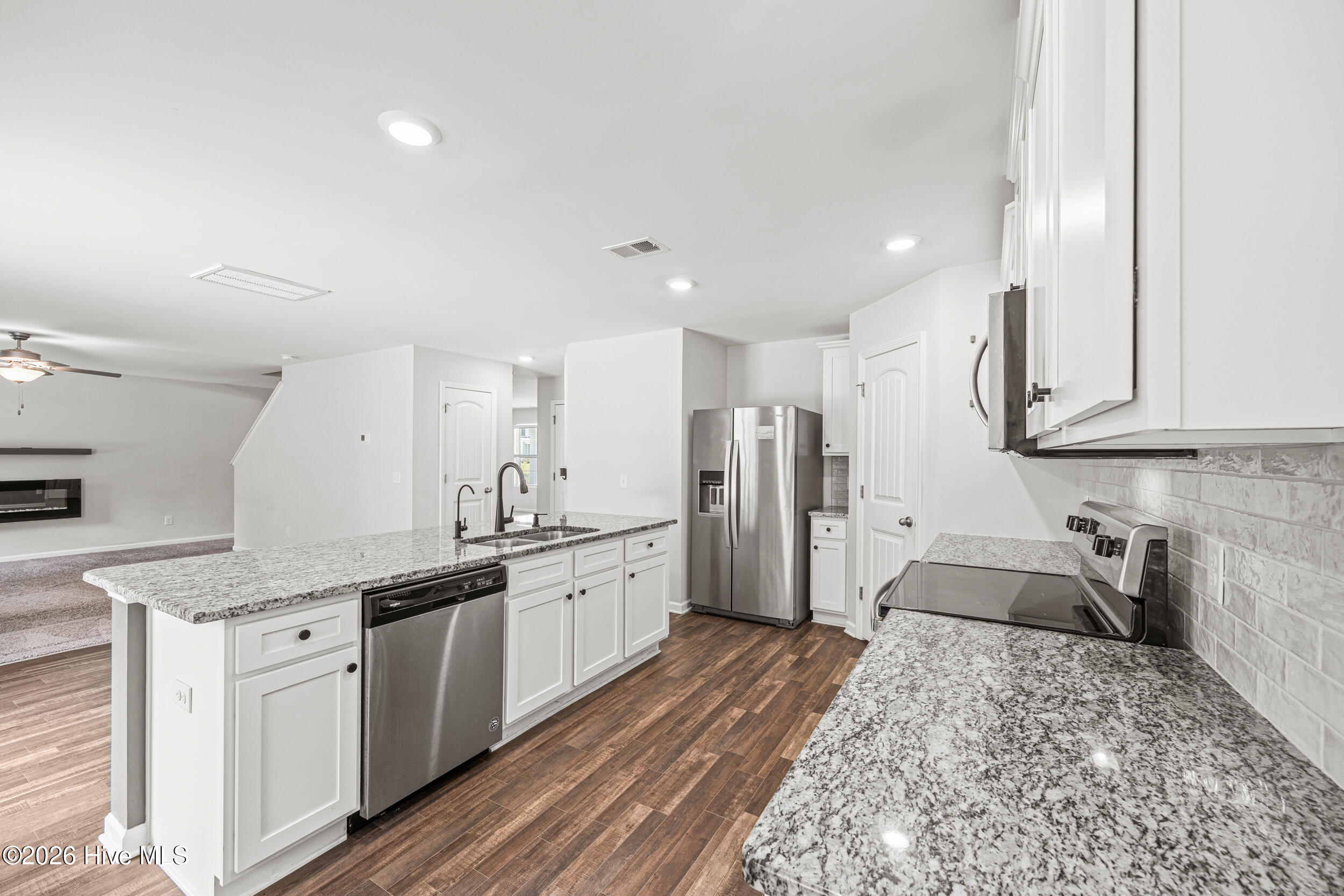 372 Poppleton Drive Hampstead, NC 28443 - Photo 11 of 45 008_xQrH
