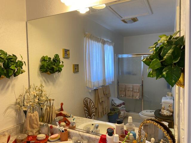 5342 Knox Road Alpaugh, CA 93201 - Photo 14 of 22 Master bath