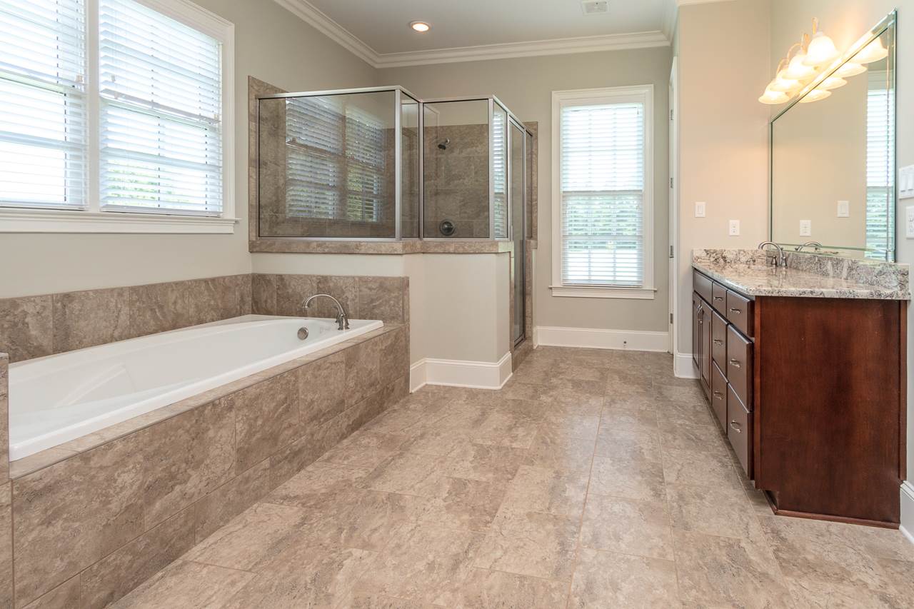 10792 East Holmes Road Collierville, TN 38017 - Photo 16 of 25 Gallery Image 16