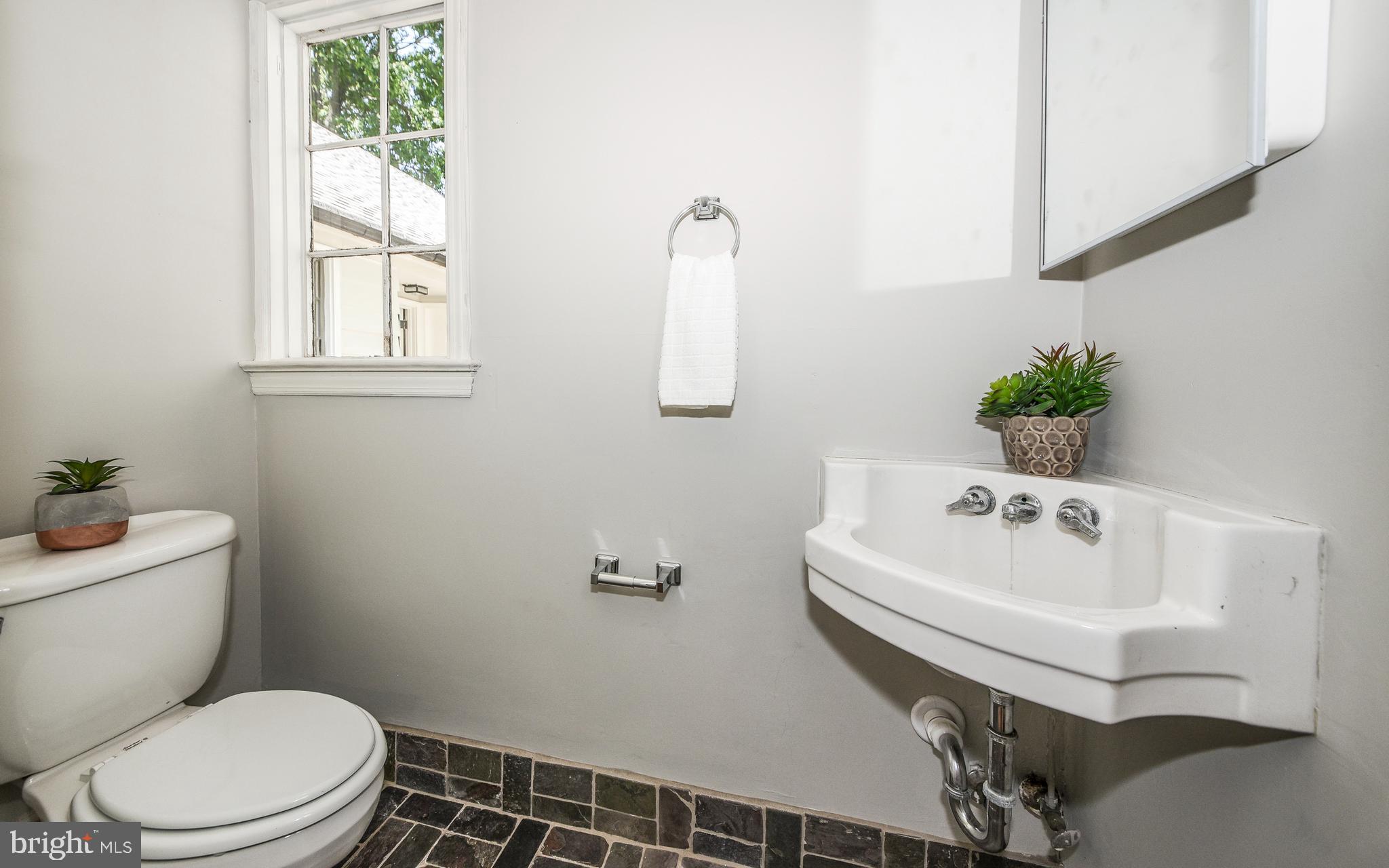 60 Mountainview Road Ewing, NJ 08628 - Photo 25 of 31