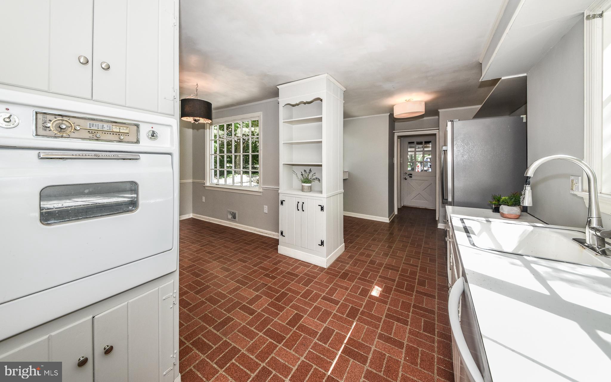 60 Mountainview Road Ewing, NJ 08628 - Photo 8 of 31