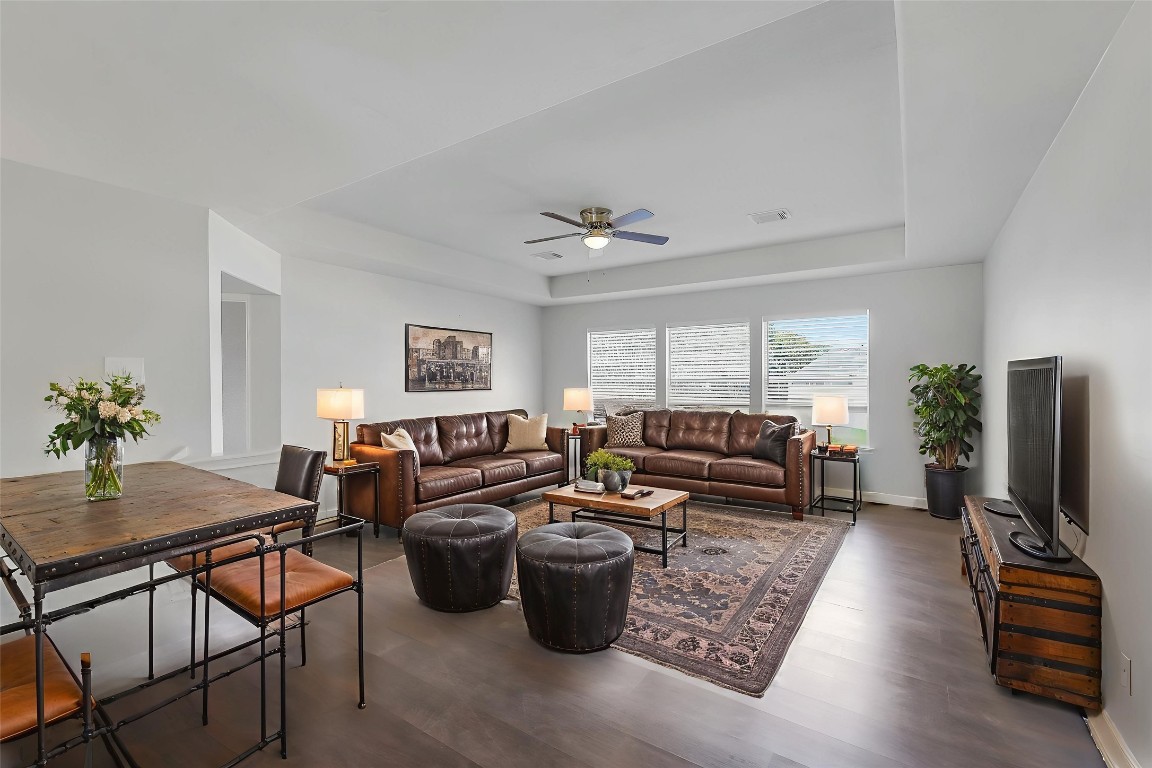12426 Shadowpoint Drive Houston, TX 77082 - Photo 23 of 42 a living room with furniture a flat screen tv and a window