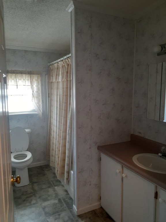 8 Minute Man Road Taunton, MA 02780 - Photo 11 of 15 Gallery Image 11
