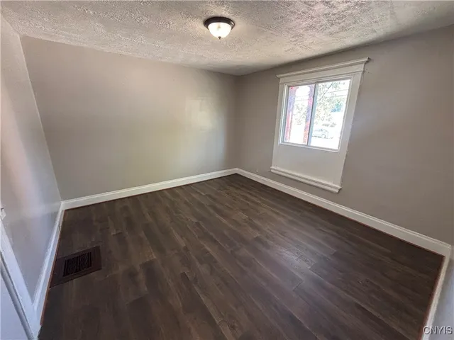 $1,600 | 1070 South Geddes Street, Unit 1066, Syracuse, NY 13204