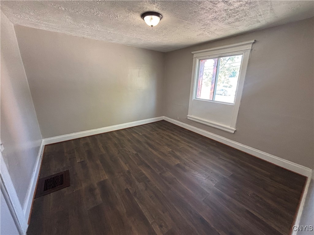 1070 South Geddes Street, Unit 1066 Syracuse, NY 13204 - Photo 2 of 18