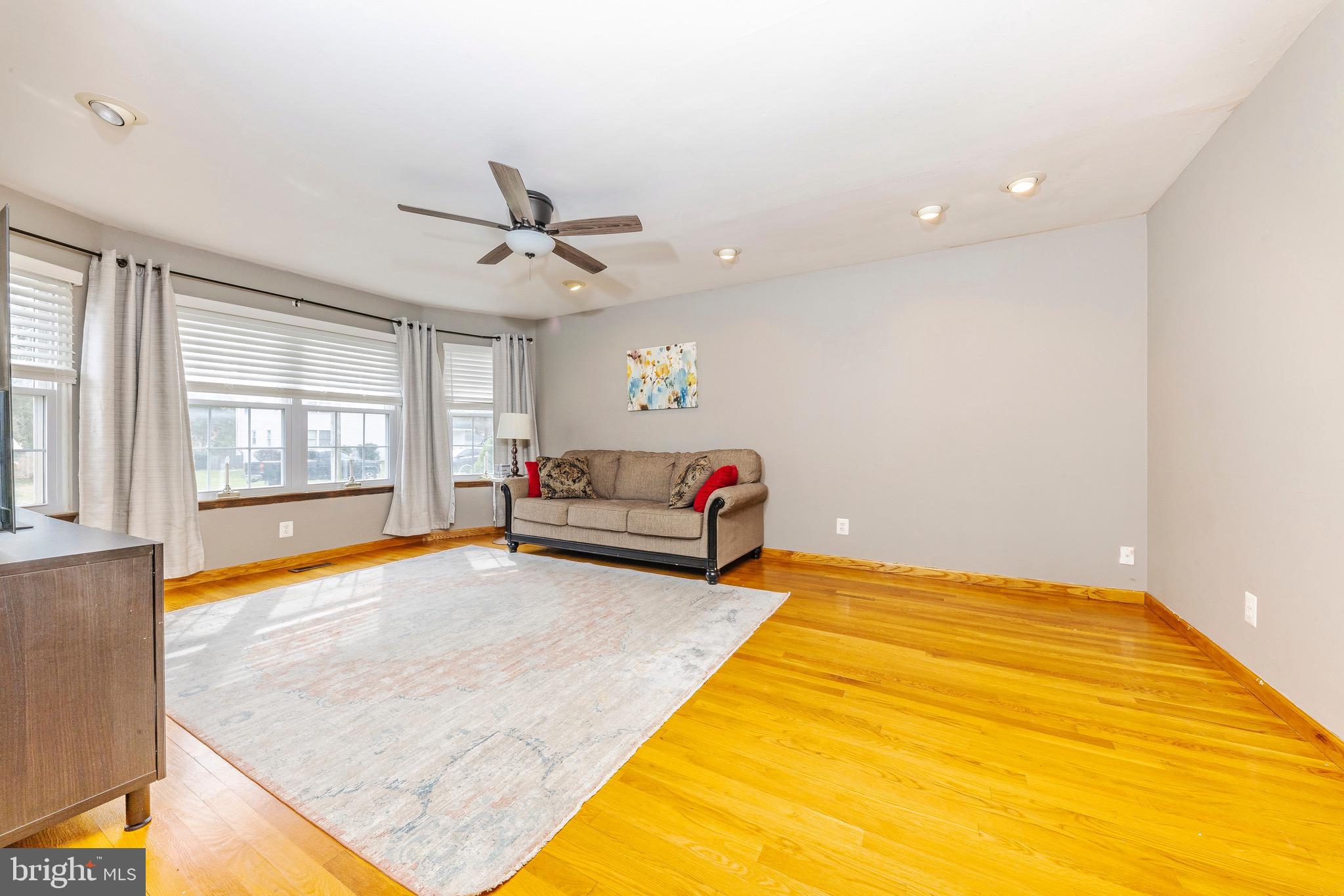 40 Johnson Road Gibbsboro, NJ 08026 - Photo 7 of 54