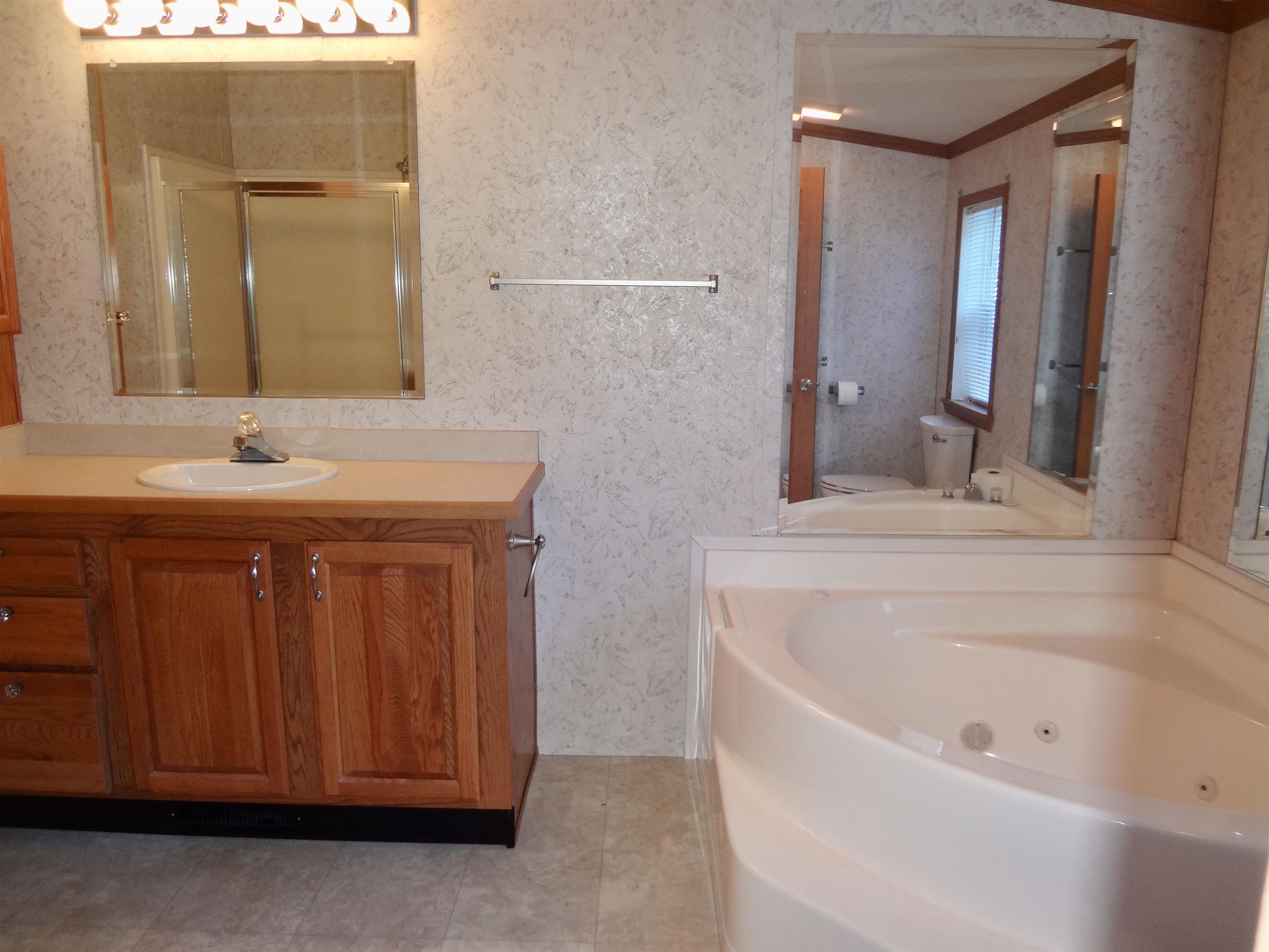 303 Old Lake Shore Road, Unit F2 Gilford, NH 03249 - Photo 17 of 37 Gallery Image 17