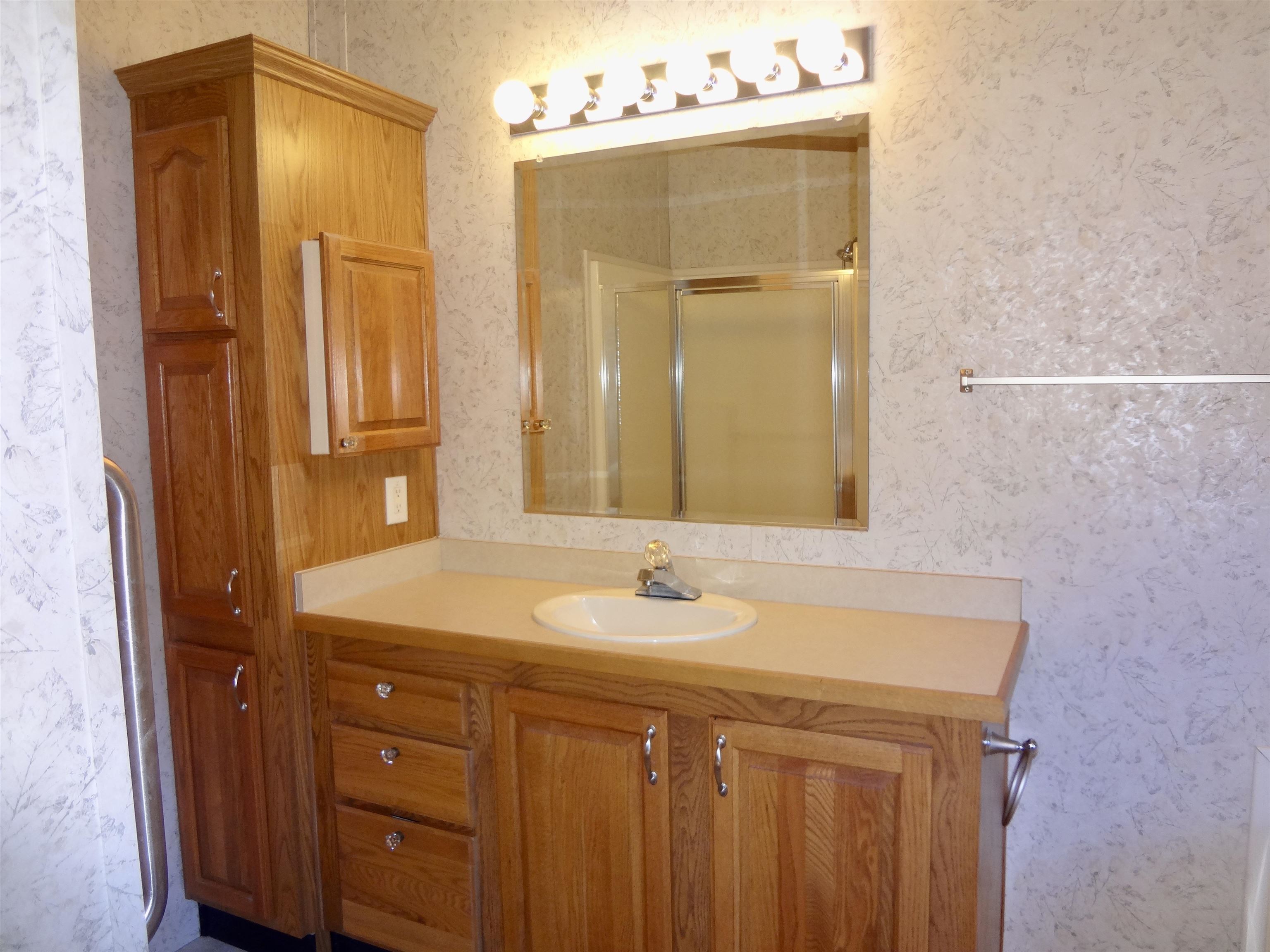 303 Old Lake Shore Road, Unit F2 Gilford, NH 03249 - Photo 19 of 37 Gallery Image 19