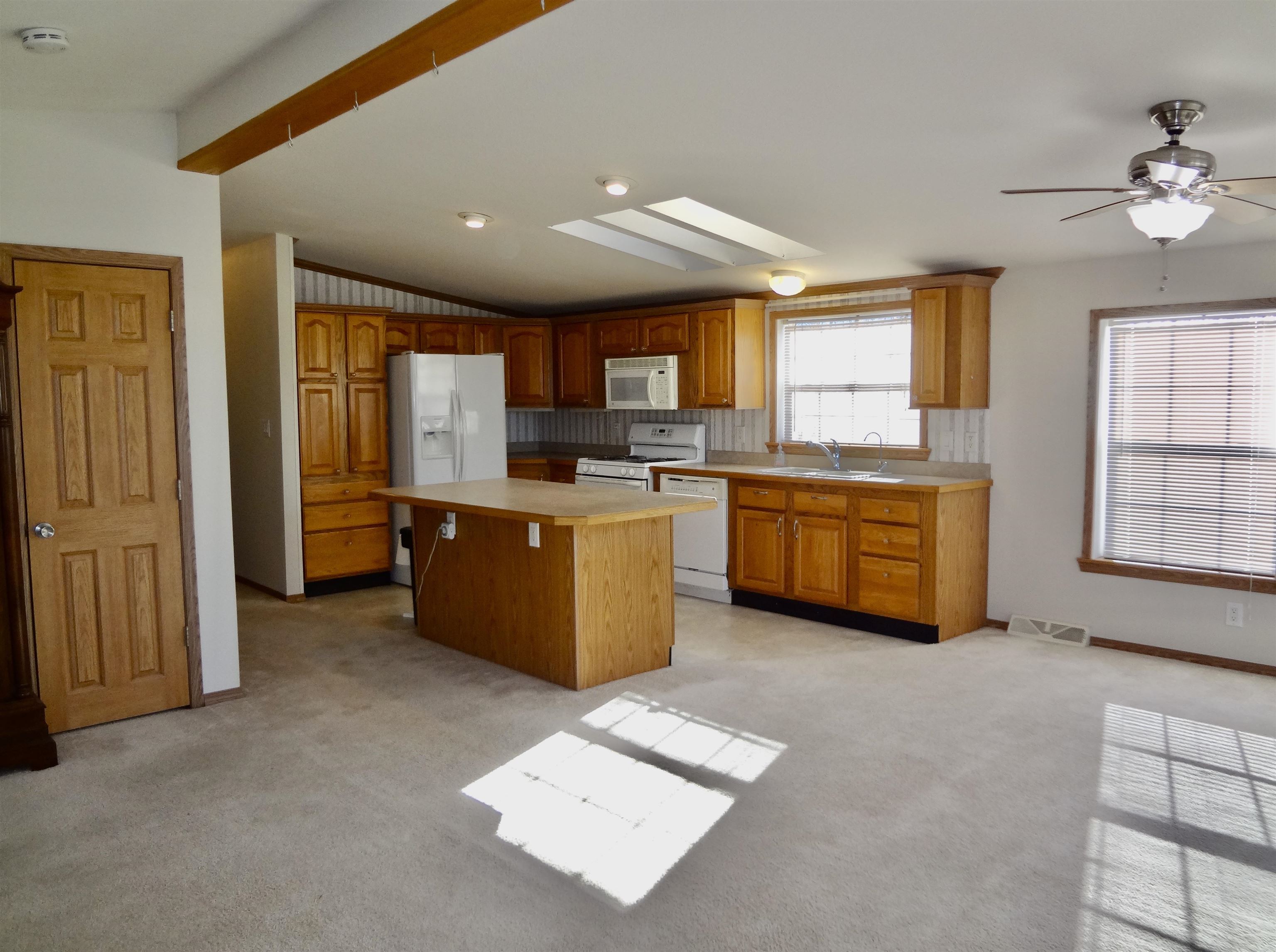 303 Old Lake Shore Road, Unit F2 Gilford, NH 03249 - Photo 2 of 37 Gallery Image 2