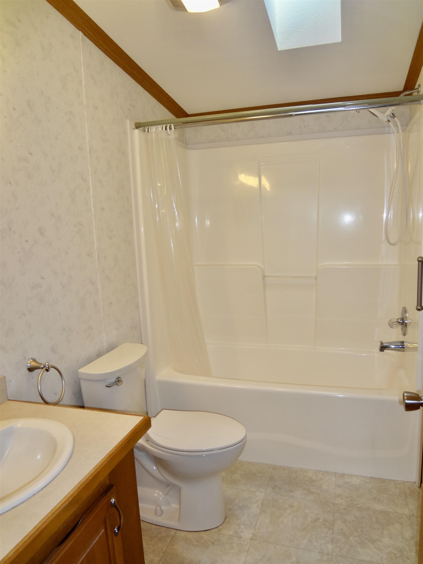 303 Old Lake Shore Road, Unit F2 Gilford, NH 03249 - Photo 23 of 37 Gallery Image 23