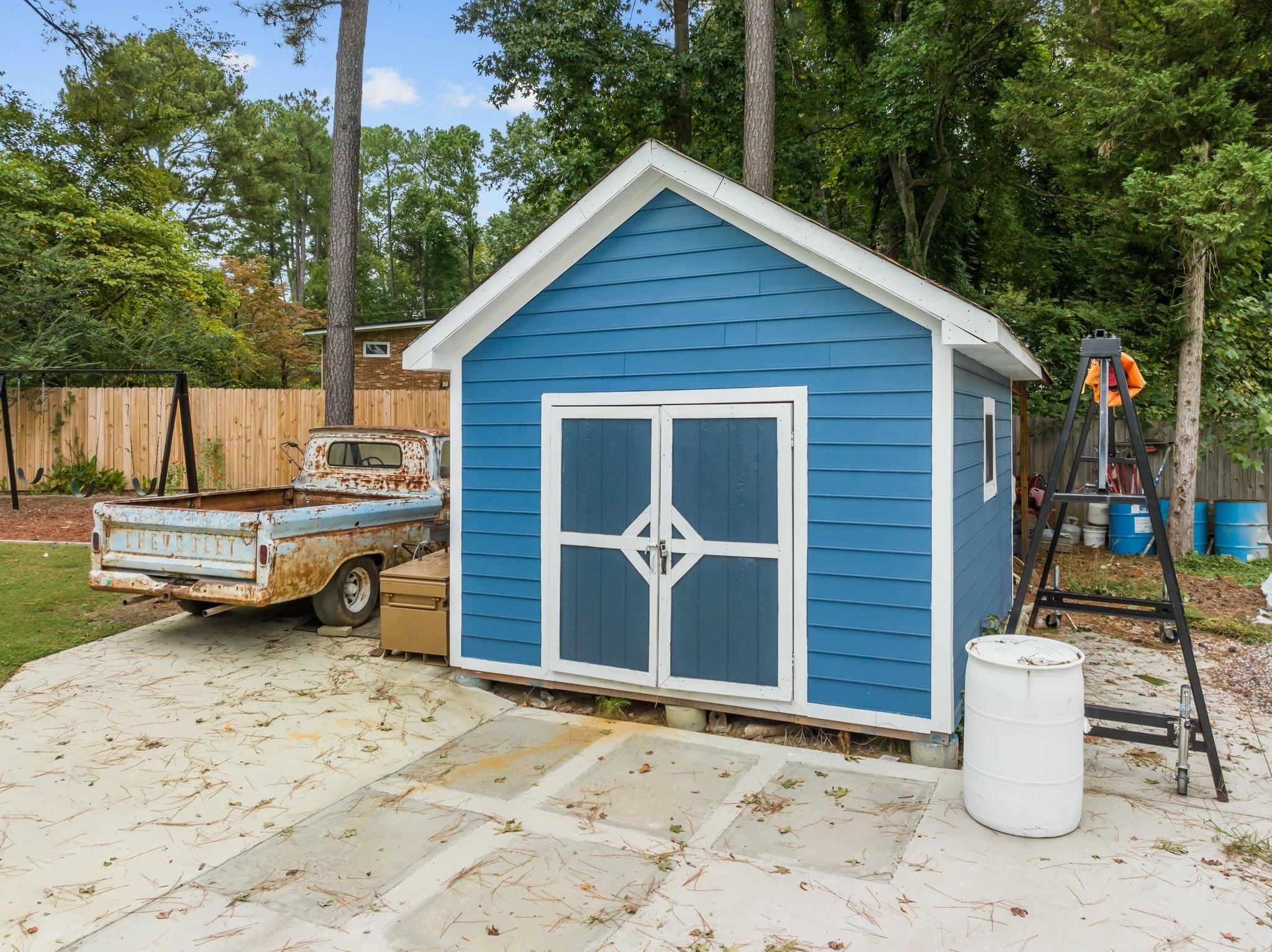 2208 Dobbin Place Raleigh, NC 27604 - Photo 38 of 42 a view of a lounge chairs in the patio