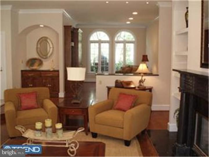 915 Exeter Crest Villanova, PA 19085 - Photo 3 of 11