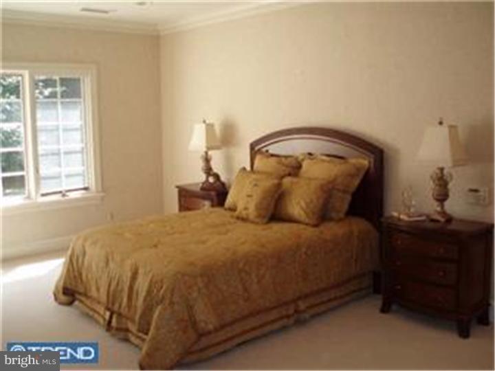 915 Exeter Crest Villanova, PA 19085 - Photo 9 of 11