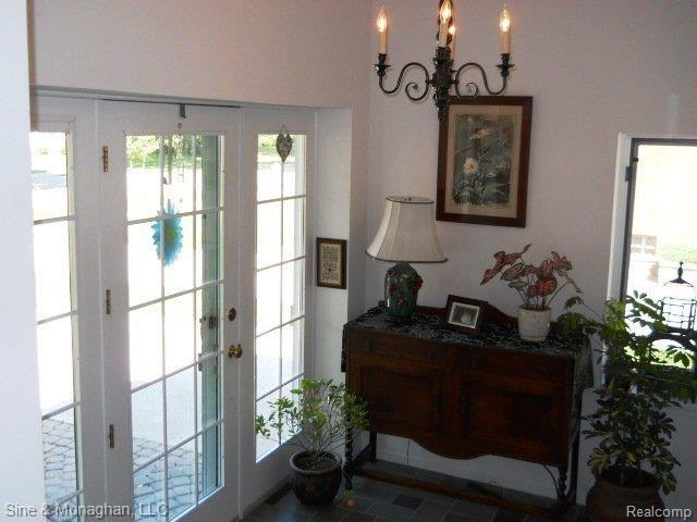 1171 Hawthorne Road Grosse Pointe, MI 48236 - Photo 3 of 24 004.JPG