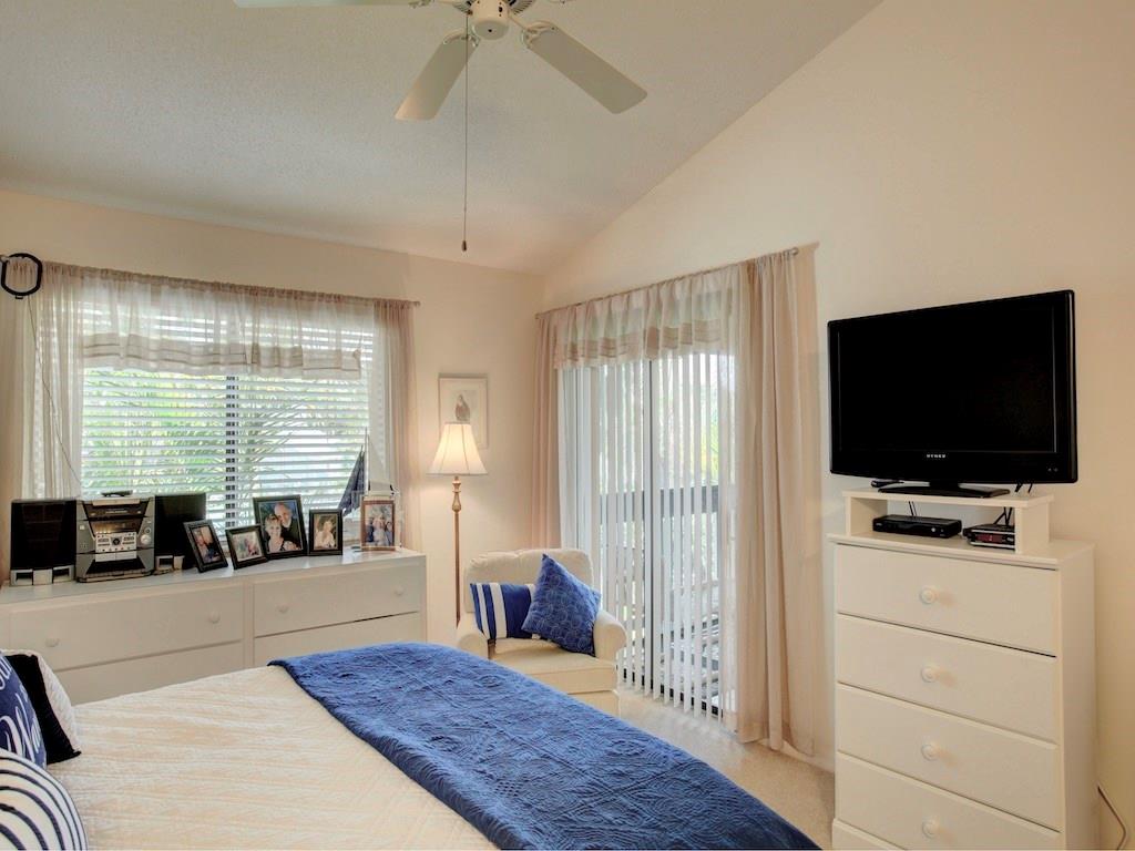 9641 Riverside Drive, Unit 3 Sebastian, FL 32958 - Photo 13 of 32