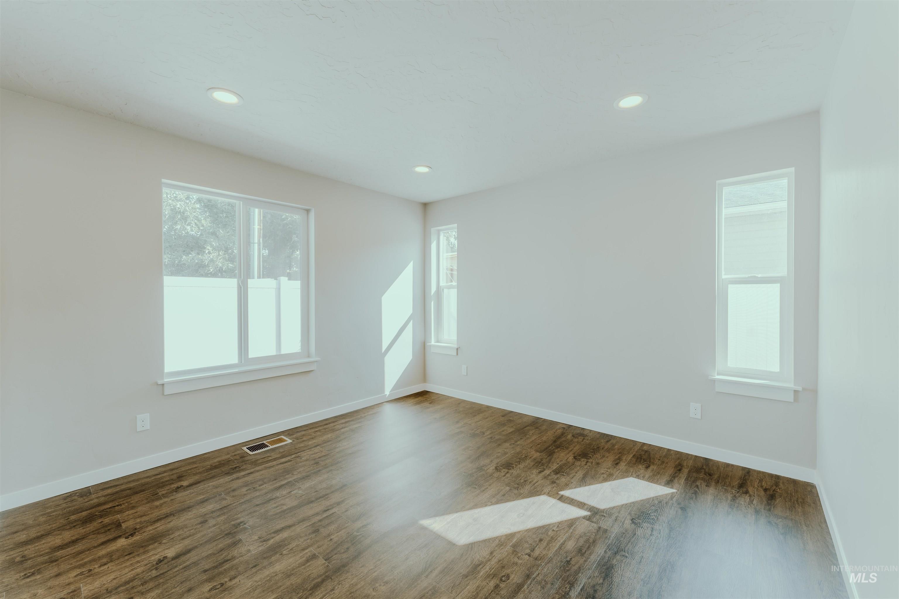1231 Phillips Circle Ontario, OR 97914 - Photo 10 of 23