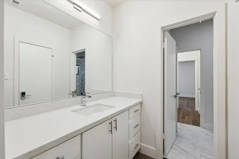 $2,895,000 | 6348 Vanderbilt Street, West University Place, TX 77005