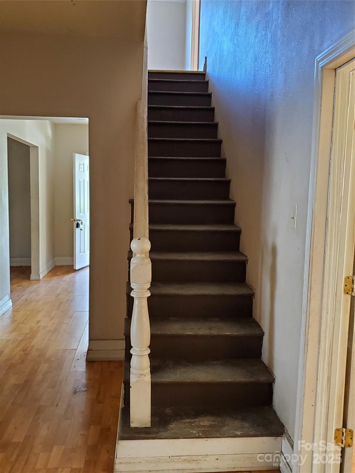 414 South Rowan Avenue Spencer, NC 28159 - Photo 4 of 15 a view of entryway