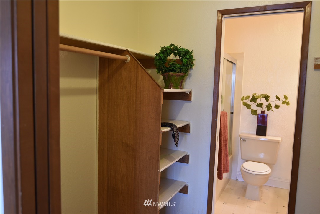 1175 Harrington Place Northeast, Unit 301 Renton, WA 98056 - Photo 10 of 12 Gallery Image 10