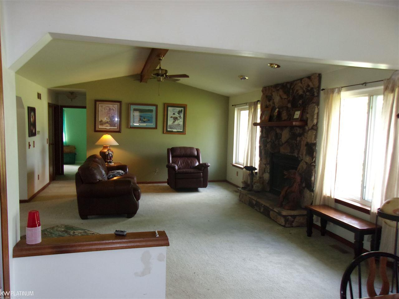 7118 Meldrum Road Fair Haven, MI 48023 - Photo 8 of 22 31293587-7.JPG